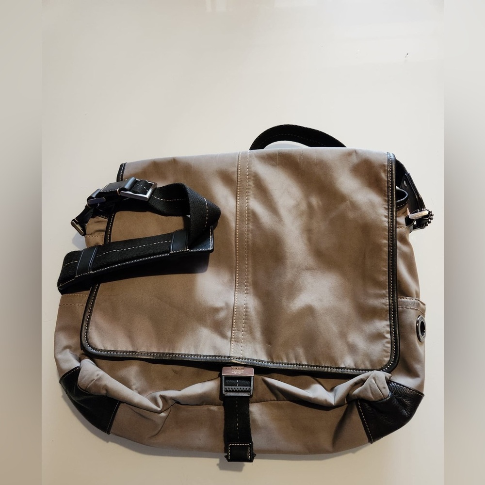 Coach canvas messenger bag